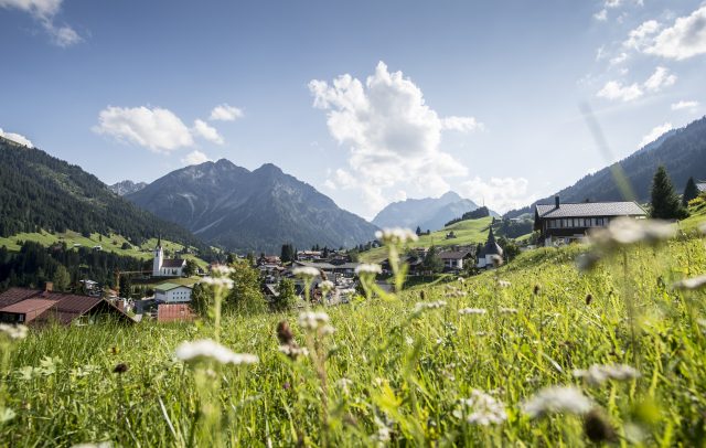 Hirschegg Panorama(c) Dominik Berchtold.jpg