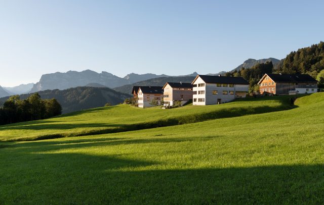 Häuserensemble in Schwarzenberg Oberkaltenberg, Urlaub in Vorarlberg (c) Johannes Fink - Bregenzerwald Tourismus